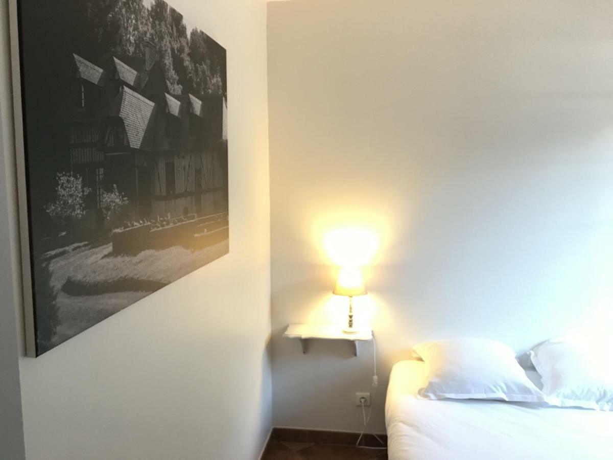Gites - Domaine de Geffosse Pont-Évêque Extérieur photo